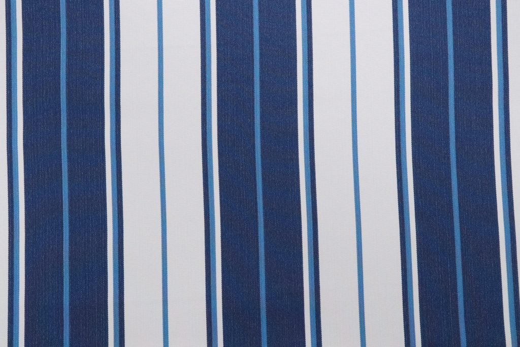 7.38 Yards Bella Dura Summertide Woven Polyolefin Outdoor Fabric in Marine