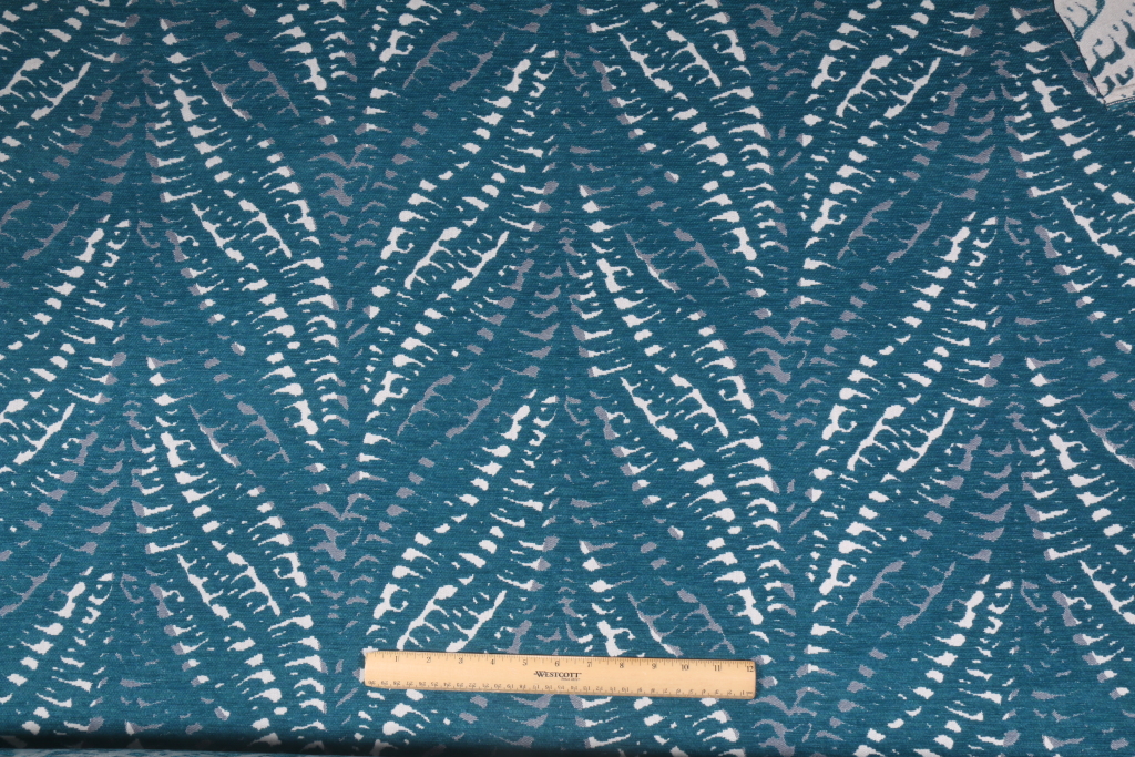Sunbury Woven Acrylic Chenille Outdoor Fabric in Peacock