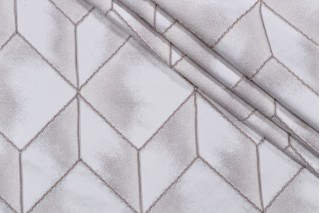 Emmanuelle Woven Decorator Fabric in Platinum
