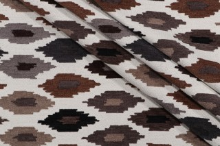 Snappy Woven Chenille Upholstery Fabric in Granite 