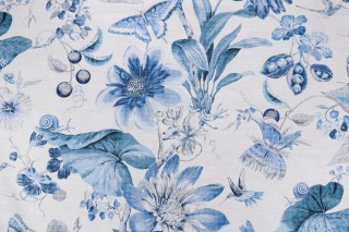 P Kaufmann Tropical Pavilion Printed Cotton Drapery Fabric in Porcelain 