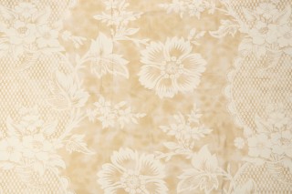 Old World Weavers Lille Flower On Sand Cotton Printed Cotton Drapery Fabric in Candlelight for Scalamandre