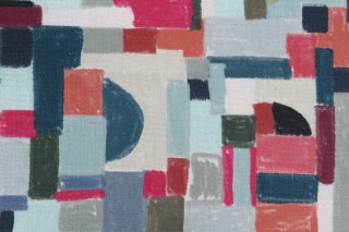 Drama Printed Decorator Fabric in Lagoon 