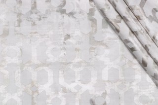 Henriette Printed Damask Decorator Fabric in Pearl