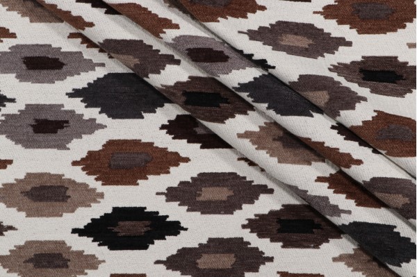 Snappy Woven Chenille Upholstery Fabric in Granite 