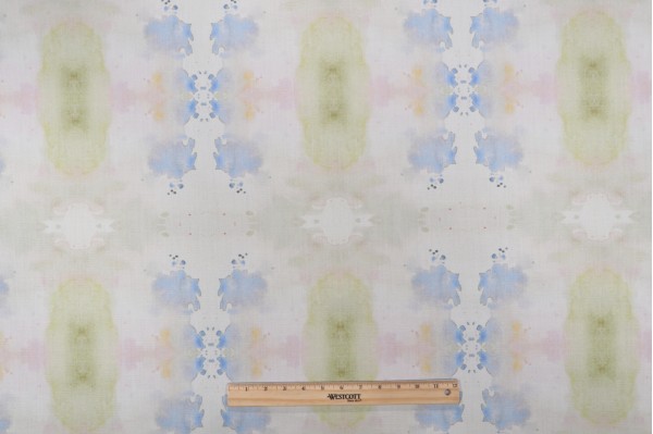 Hamilton Cameron Printed Cotton Drapery Fabric in Pastel 