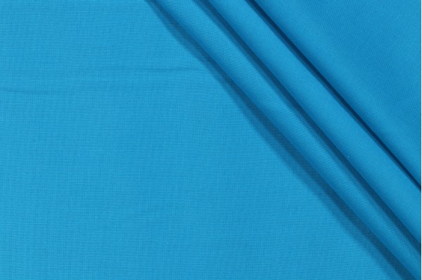 Robert Kaufman Kona Cotton Woven Craft Fabric in Lagoon 