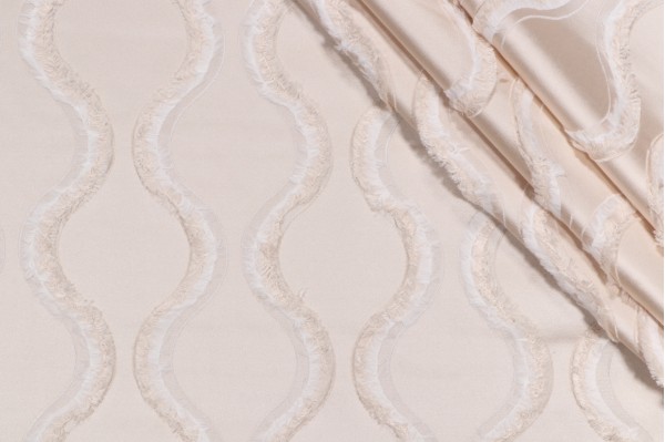Covington Silhouette Woven Decorator Fabric in 10-Champagne