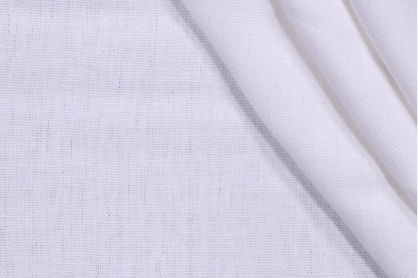 Great Falls Woven Decorator Fabric in Ivory