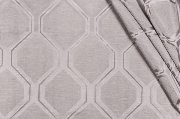 Arleta Woven Jacquard Decorator Fabric in Silver