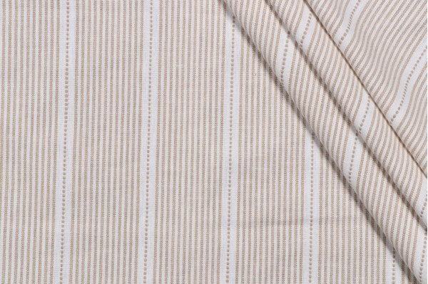 Roth & Tompkins Interchange Woven Decorator Fabric in Burlap for Heritage Fabrics 