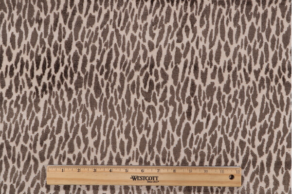 Monte Carlo Grospoint Velvet Upholstery Fabric in Portabella