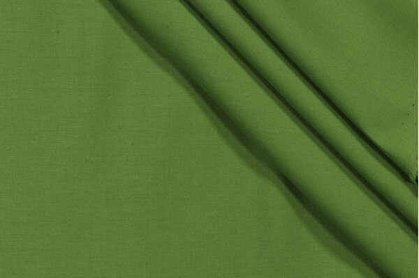 Robert Kaufman Kona Cotton Woven Craft Fabric in Grass Green