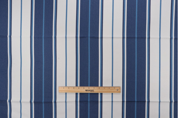 Bella Dura Summertide Woven Polyolefin Outdoor Fabric in Nautical
