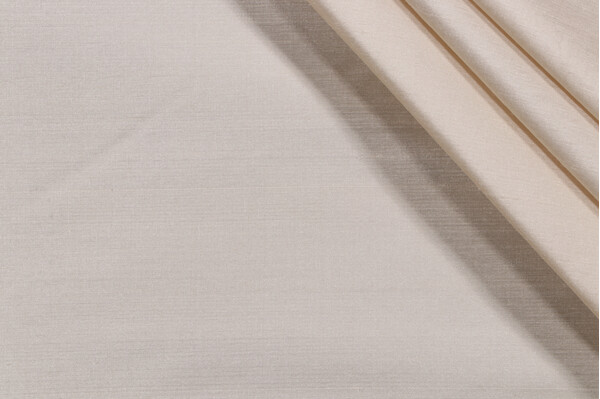 Silk Decorator Fabric in Vanilla