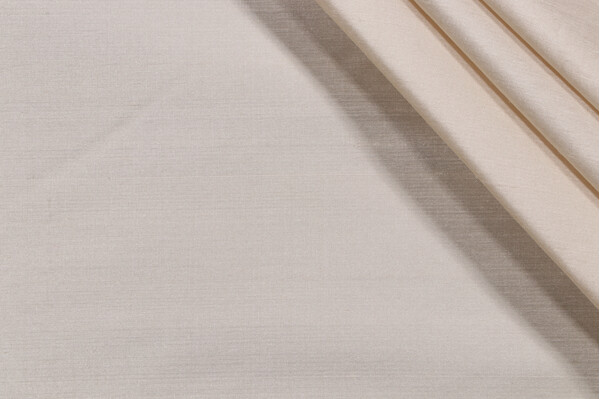 Silk Decorator Fabric in Vanilla