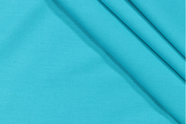 Robert Kaufman Kona Cotton Woven Craft Fabric in Breakers