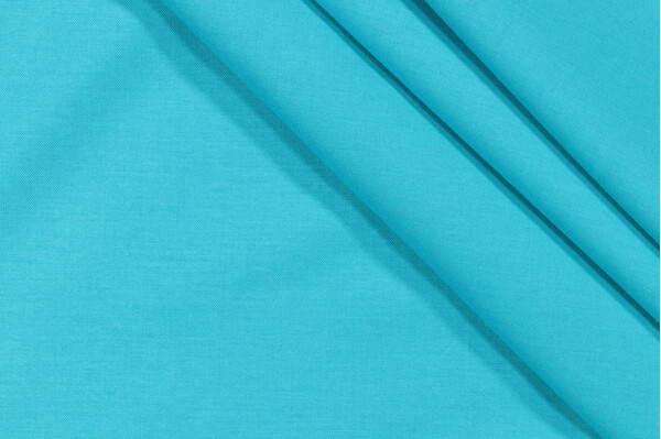 Robert Kaufman Kona Cotton Woven Craft Fabric in Breakers