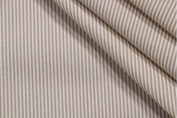 Click for 1 Yards Pindler & Pindler Huntington Woven Polyester Outdoor Fabric in Parchment Pindler & Pindler Huntington Woven Polyester Outdoor Fabric in Parchment