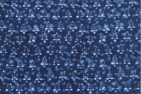 Waverly Twig Bandeau Printed Cotton Drapery Fabric in Indigo