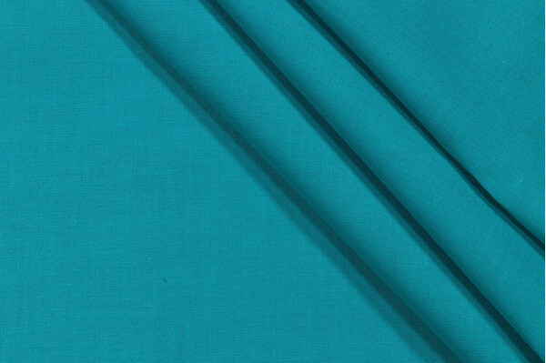 Robert Kaufman Kona Cotton Woven Craft Fabric in Jade Green