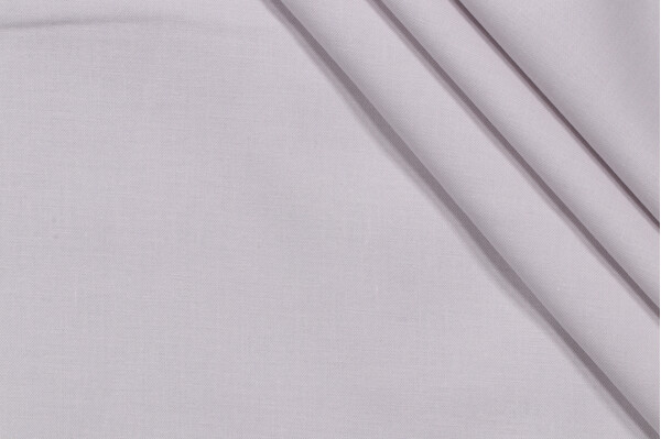 Robert Kaufman Kona Cotton Woven Craft Fabric in Silver