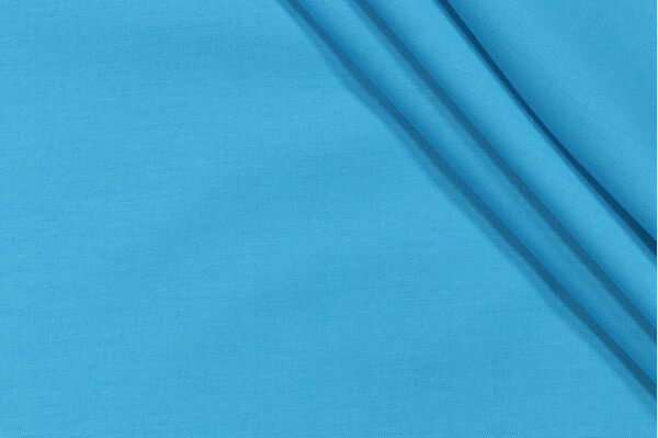 Robert Kaufman Kona Cotton Woven Craft Fabric in Peacock