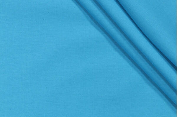 Robert Kaufman Kona Cotton Woven Craft Fabric in Peacock