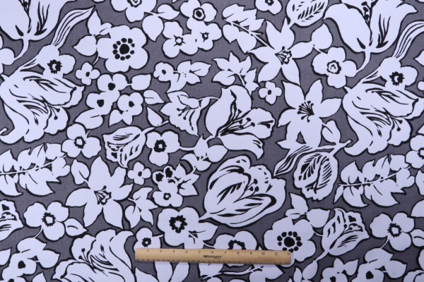 Sample of Kaufmann Bayville Printed Cotton Drapery Fabric in Tuxedo 