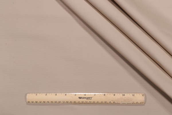 Splendor Woven Decorator Fabric in Tussah