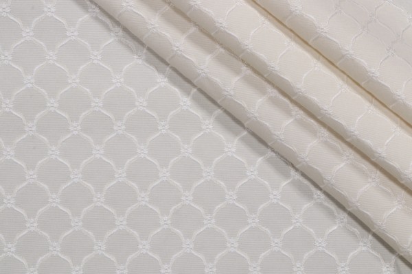 Daisy Gamble Woven Decorator Fabric in Snow