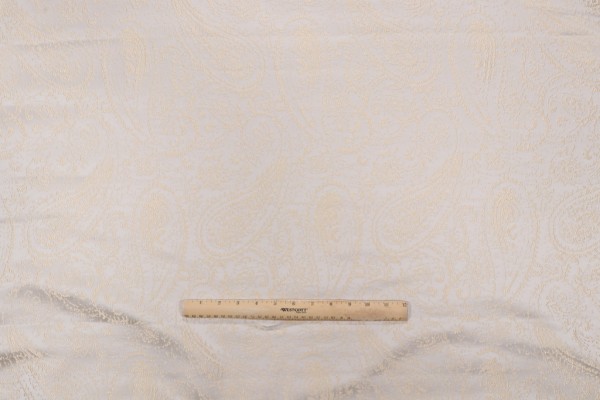 Click for 2.88 Yards Bravo Fabrics Basfour Damask Decorator Fabric in Glimmer Bravo Fabrics Basfour Damask Decorator Fabric in Glimmer