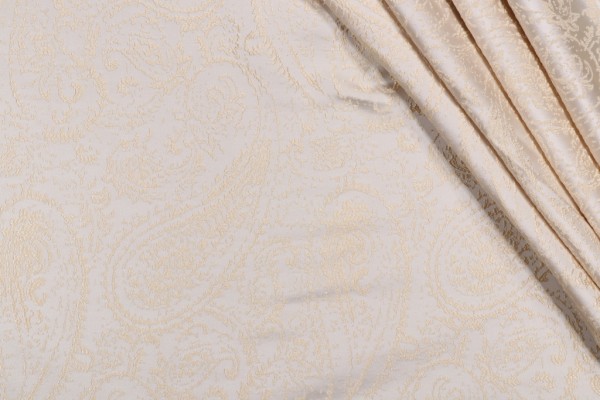 Click for 2.88 Yards Bravo Fabrics Basfour Damask Decorator Fabric in Glimmer Bravo Fabrics Basfour Damask Decorator Fabric in Glimmer