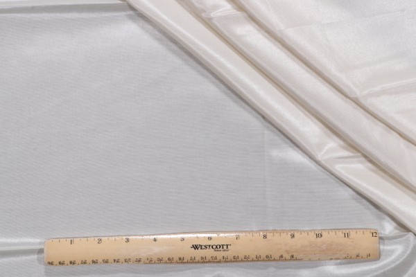 Walker Solid Woven Decorator Fabric in Parchment