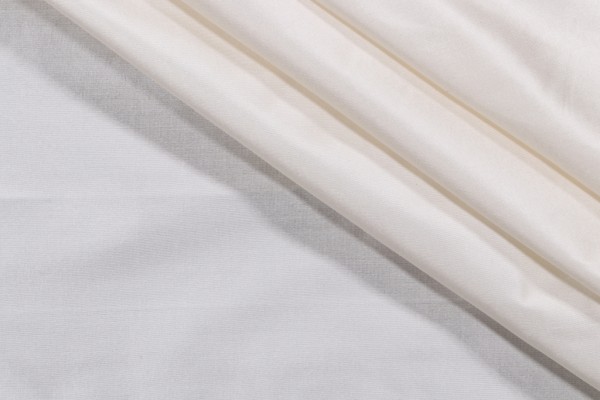 Algardi Silk Decorator Fabric in Coconut