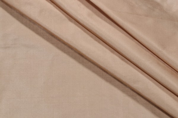 2.63 Titan Silk Decorator Fabric in Midas
