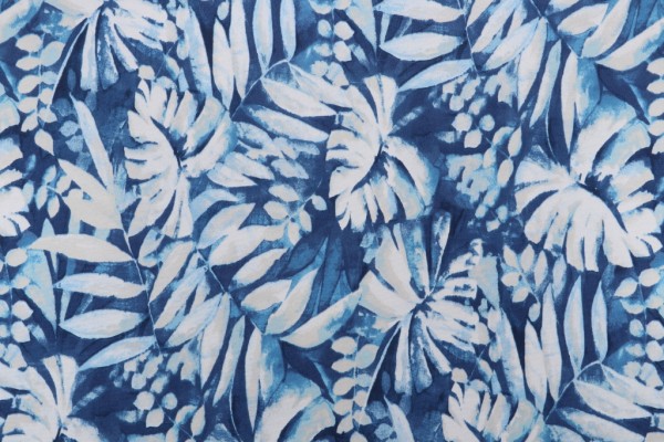 Tommy Bahama Drifting Tide Printed Polyester Outdoor Fabric in Horizon