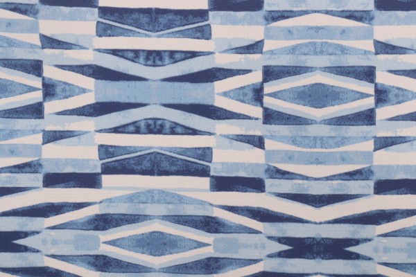 Tommy Bahama Nevis Waves Printed Polyester Outdoor Fabric in Sailor