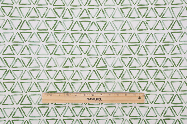 Waverly Painted Triangles Printed Cotton Drapery Fabric in Verte 