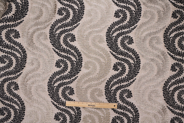 Willoughby Tapestry Upholstery Fabric in Onyx