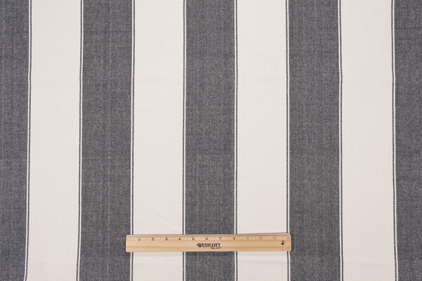 Bungalow Woven Upholstery Fabric in Blackbird