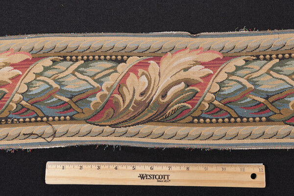 1 Yard Scalamandre Versilia 6&#39;&#39; Tapestry Border Fabric in Beige/Red/Blue