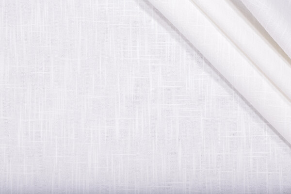 Leonard Woven Slubbed Decorator Fabric in White 