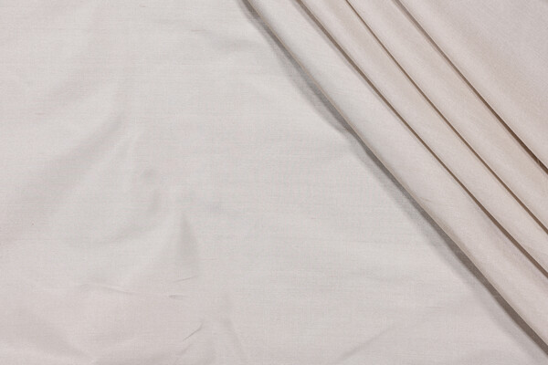 Solid Silk Decorator Fabric in Silver