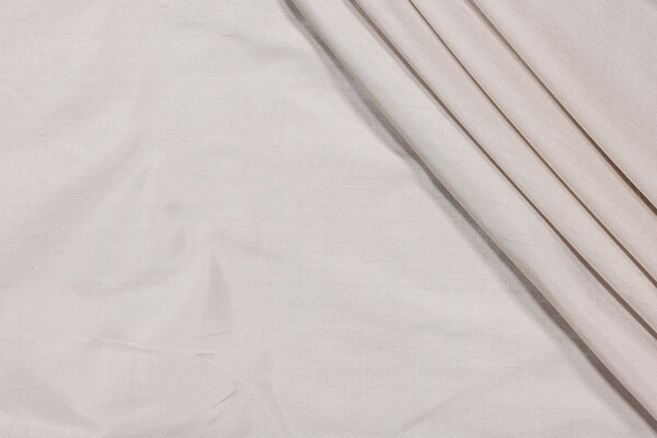 Solid Silk Decorator Fabric in Silver