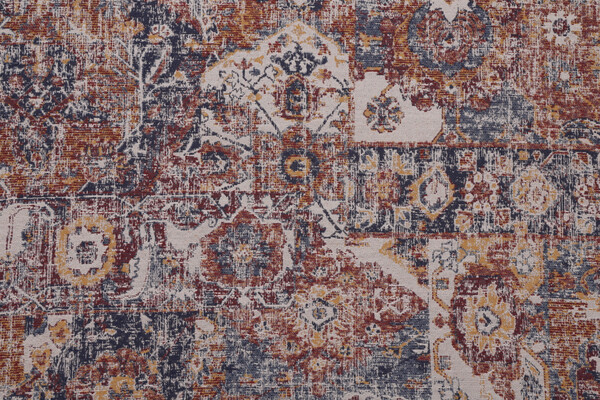 Golding Istanbul Tapestry Upholstery Fabric in Wineberry 