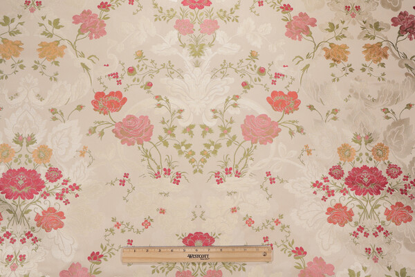 Floral Tapestry Upholstery Fabric in Garden