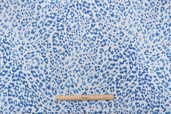 Tommy Bahama Sunny Spot Printed Polyester Outdoor Fabric in Horizon