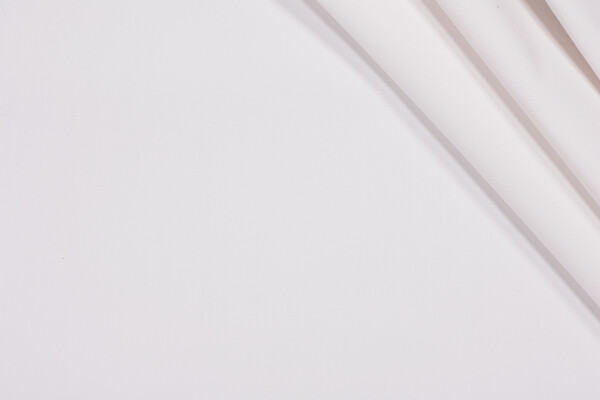 Sunbrella Canvas Woven Solution Dyed Acrylic Outdoor Fabric in White 